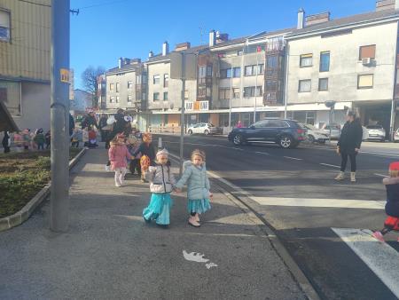 Maškare na obisku 2